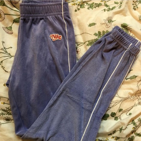 vintage Style Nike Sweatpants - Picture 2 of 3